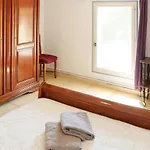 Awesome Home In Rochefort-Du-Gard