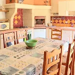 Awesome Home In Rochefort-Du-Gard