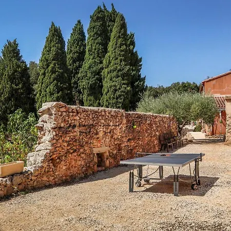 Casa vacanze 5 Bedroom Lovely In Rochefort-du-Gard