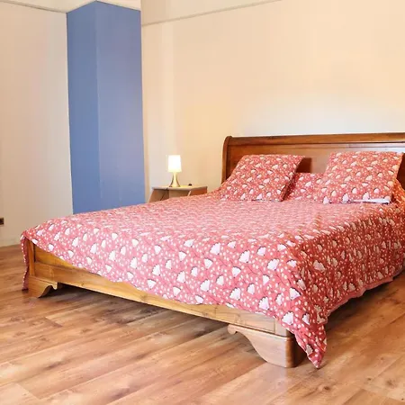 5 Bedroom Lovely In
